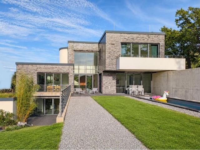 Exklusive Luxus Villa mit Pool in begehrter Lage Schwelms