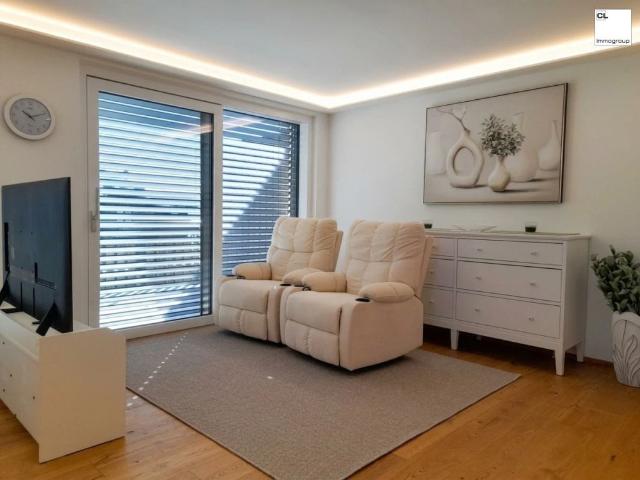 Exklusive, möblierte 2 Zimmer Wohnung mit traumhaftem Fern und Gebirgsblick