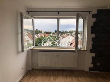 Vermietete, modernisierte 4,5 Zimmer Wohnung mit Balkon und EBK in Landshut