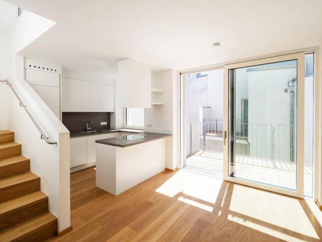 Exklusive Maisonette 3 Zimmer Dachgeschosswohnung mit zwei Freiflächen! Erstbezug!