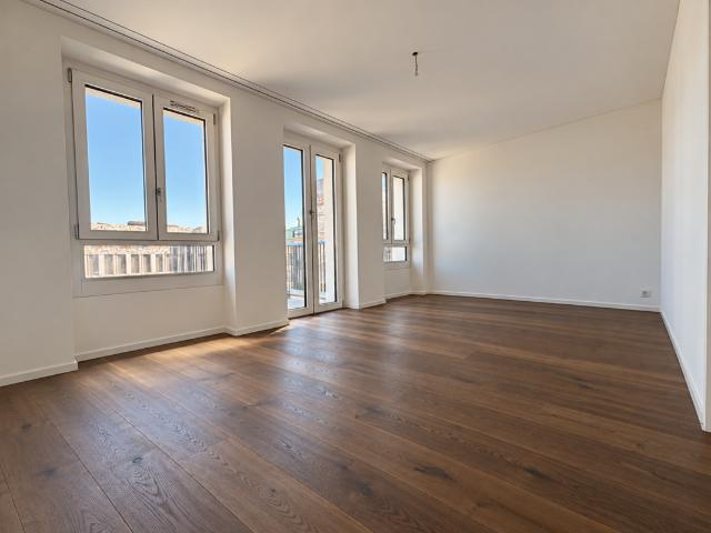 EXKLUSIVE MAISONETTE WOHNUNG ERSTVERMIETUNG NACH HOCHWERTIGER KOMPLETTSANIERUNG