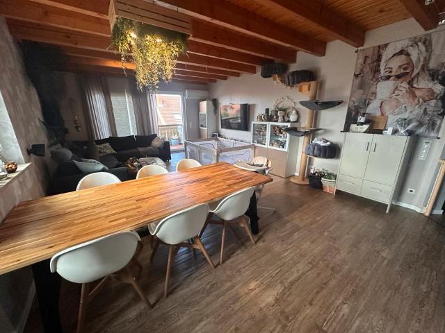 Exklusive Maisonette Wohnung in ruhiger Lage von Meckenhei