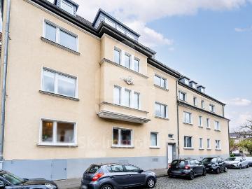 Exklusive Maisonette DG Wohnung mit sonniger Terrasse in begehrter Wohnlage
