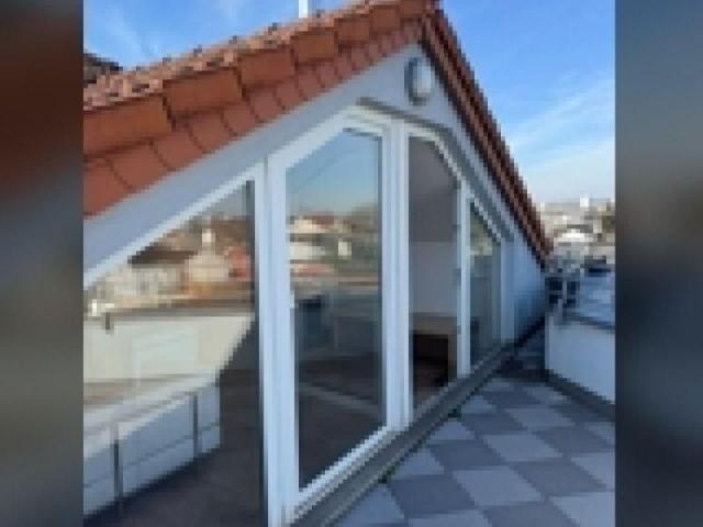 Exklusive Maisonette Penthouse Wohnung mit Sauna und Whirlpool