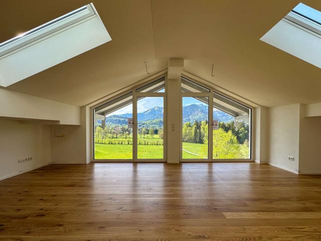 Exklusive Maisonettewohnung mit einzigartigem Ausblick und eigenem Garten