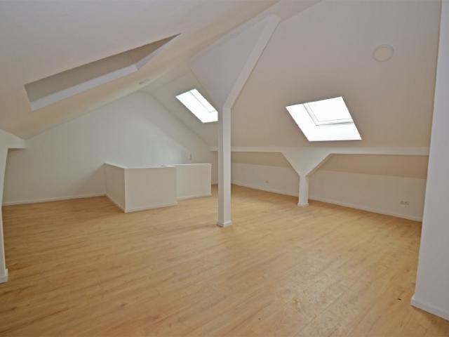 Exklusive Maisonettewohnung mit großzügigem Studio in zentraler Lage!