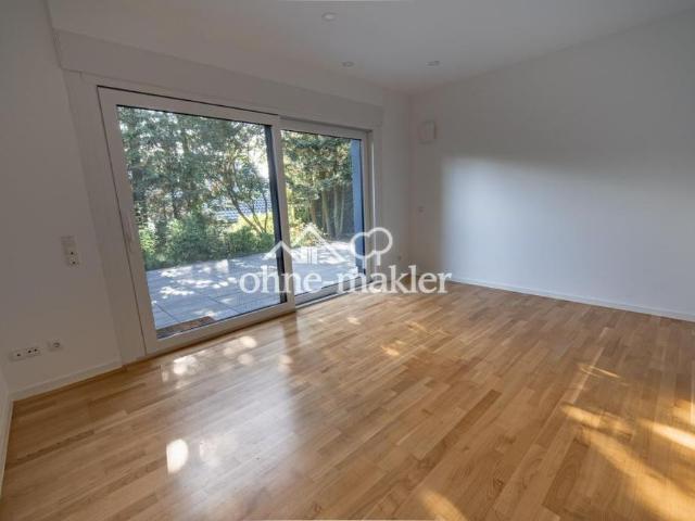 Exklusive Maisonettewohnung mit Haus im Haus Charakter, Garten, Dachloggia, Garage in Pfaffendorf