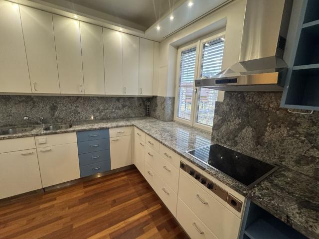 Exklusive Maisonettewohnung mit Terrasse, Balkonen & Lift in die Wohnung!