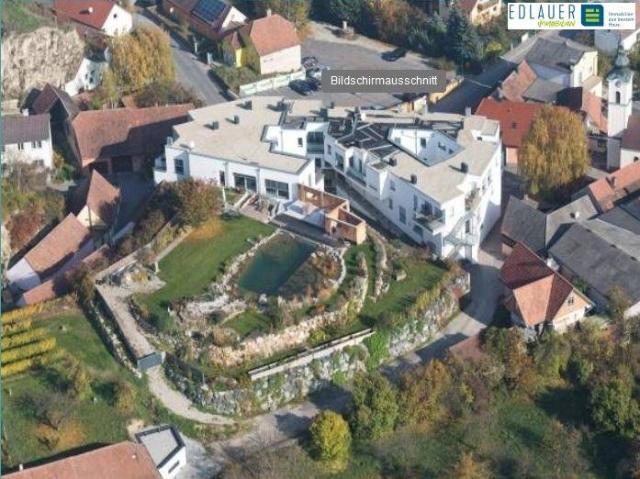 Exklusives Penthouse mit Eigengarten und Schwimmteich!