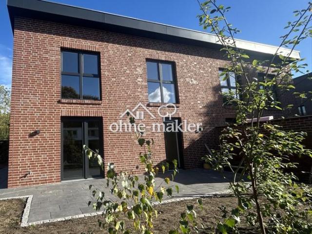 Exklusive Neubau Doppelhaushälfte mit 150 m², hochwertiger Ausstattung und großem Garten