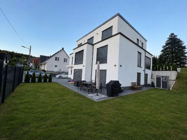 Exklusive Neubau Erdgeschosswohnung mit eigenem Hauseingang, Garten & Terrasse in Remscheid Lennep