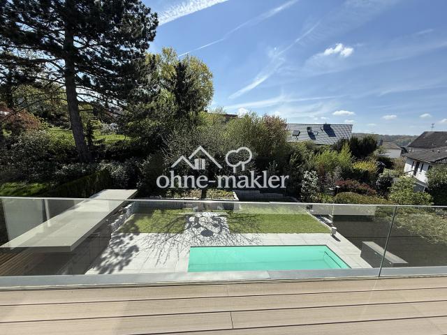 Exklusive Neubau Villa bei Frankfurt | Pool · Klima · Kamin · Sauna· Heimkino · Smart Home