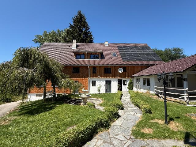 Exklusive Neubau 3 Zimmer Wohnung mit Terrasse und Bergsicht bei Isny