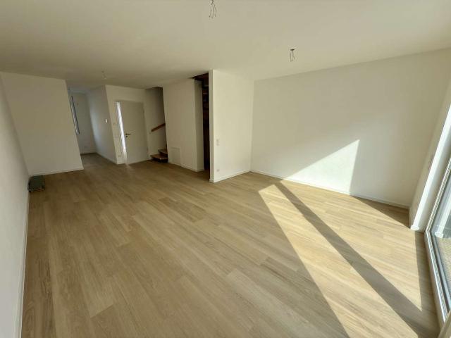 Exklusive Neubauwohnung über drei Etagen