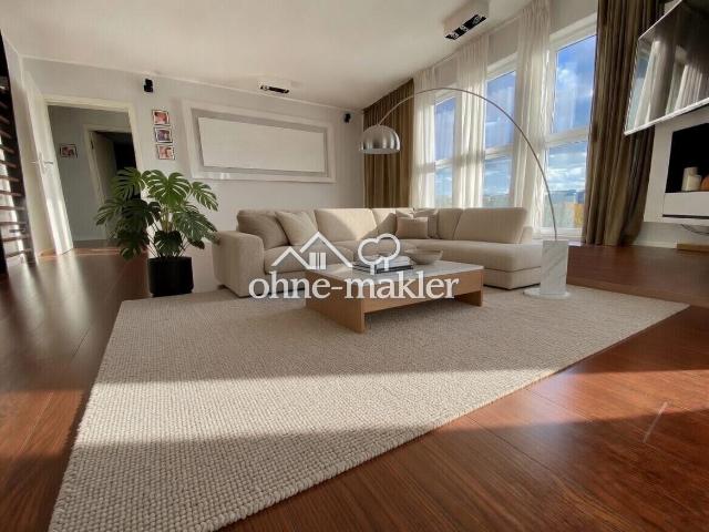 Exklusive, sonnige Familienwohnung 4 ZKB mit Balkon direkt am Rebstockpark
