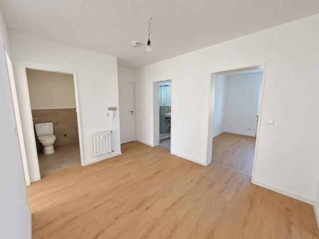Exklusive, sanierte 4 Zimmer Wohnung Provisionsfrei!