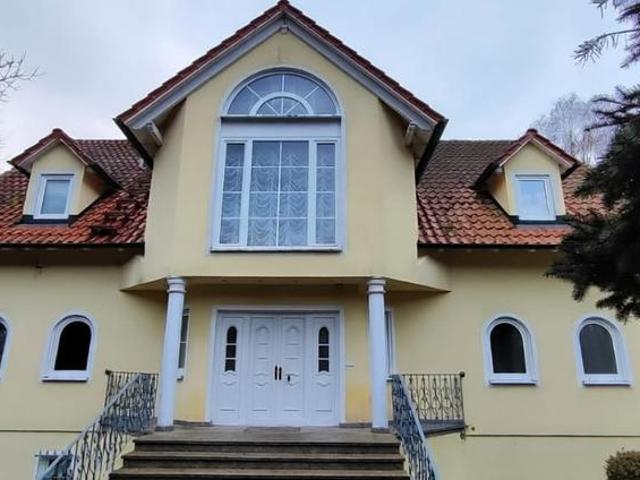 Exklusive Schwarzwaldvilla in Bad Liebenzell – Großzügiges Wohnen