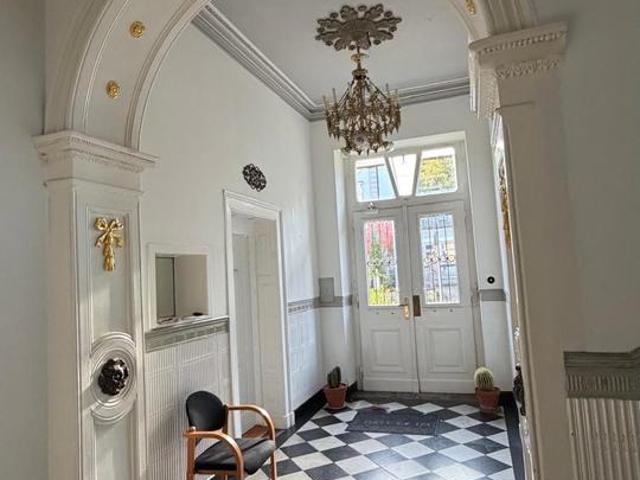 Exklusive Stadtvilla mit historischem Charme