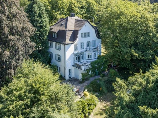 Exklusive Stadt Villa 9,5 Zimmer an begehrter Lage in Zürich