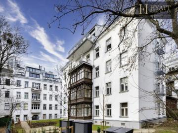 Exklusive Stilaltbau Rarität im 18. Bezirk Nähe Kutschkermarkt – Zinshaus Hintertrakt mit zwei neuen Dachgeschoßwohnungen