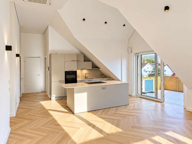 Exklusive Penthauswohnung 3 Zi, Erstbezug mit Klimaanlage, Designküche, SmartHome und Aufzug