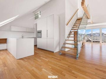 Exklusive Penthouse Maisonette Wohnung am Kreuzbergl Wohnen zwischen Stadt, Bergen und Himmel