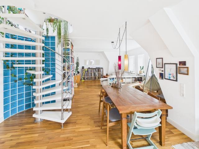 Exklusive Penthouse Wohnung am Killesberg mit viel Platz und traumhafter Aussicht, Loggia, 2 Garagen