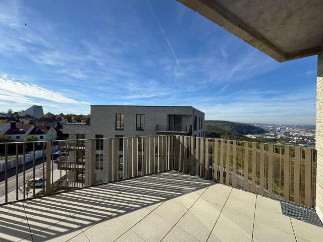 Exklusive Penthouse Wohnung mit Dachterrasse und Balkon