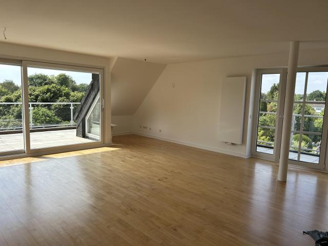 exklusive penthouseartige Dachgeschosswohnung mit großzügiger Dachterrasse in Dortmund Kirchhörde
