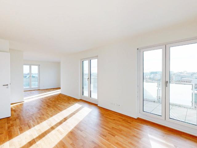 Exklusive Penthousewohnung: 4 Zimmer mit 2 Bädern und Dachterrasse