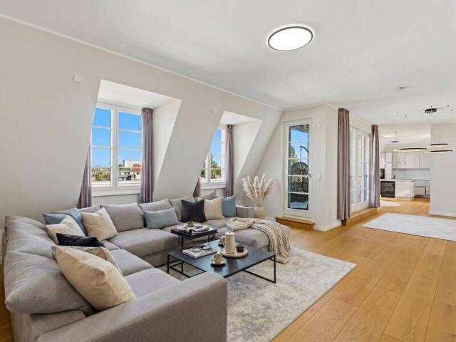 Exklusive Penthousewohnung in begehrter City West Lage