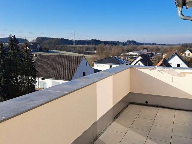 Exklusive Penthousewohnung mit 2,5 Zimmern und Dachterrasse in Wertingen OT Rieblingen