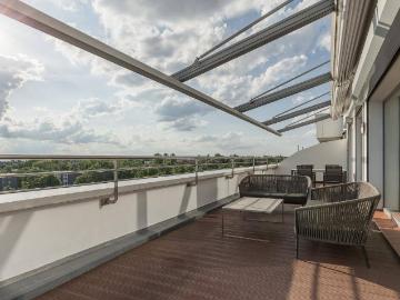 Exklusive Penthousewohnung mit großer Terrasse & Blick über Berlin inkl. 2 PKW Stellplätzen