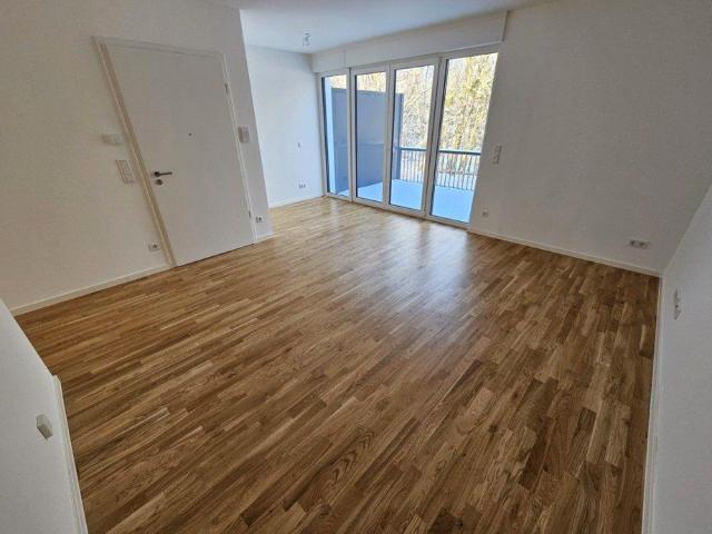 Charmante Terrassenwohnung mit effizientem Grundriss|Aufzug|Stellplatz|Bad mit Dusche|Rollladen