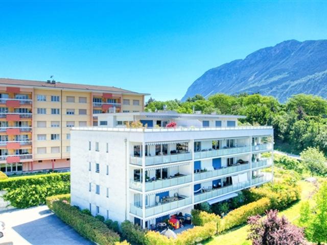 EXKLUSIV Splendid 4 ½ Zimmer Wohnung mit geräumigem Balkon