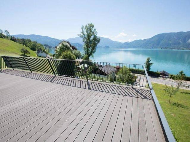 EXKLUSIVE PRESTIGE VILLA MIT POOL & SEEBLICK AM MONDSEE LUXUS PUR