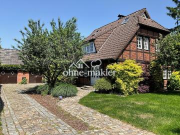 Exklusive Rarität: Eichenfachwerk Einfamilienhaus an der Stadtgrenze Hamburg/Norderstedt