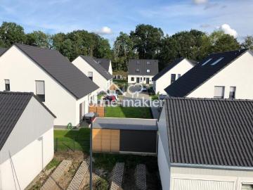 Exklusive Reihenendhaus mit Garten, Terrasse, Einbauküche und Garage in Glinde