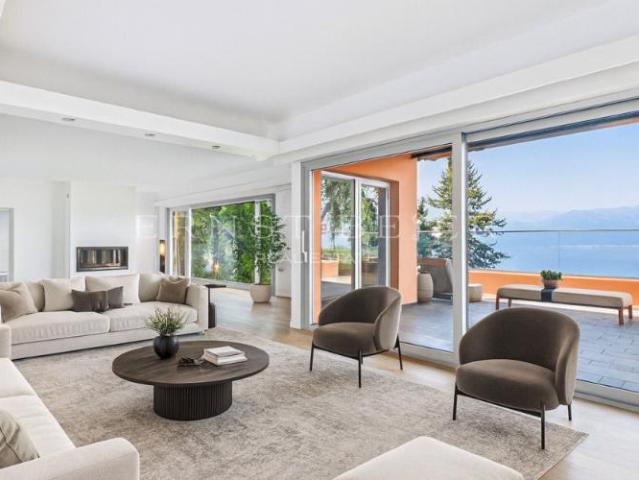 Exklusive Residenz mit Garten und Panoramablick auf den Genfersee