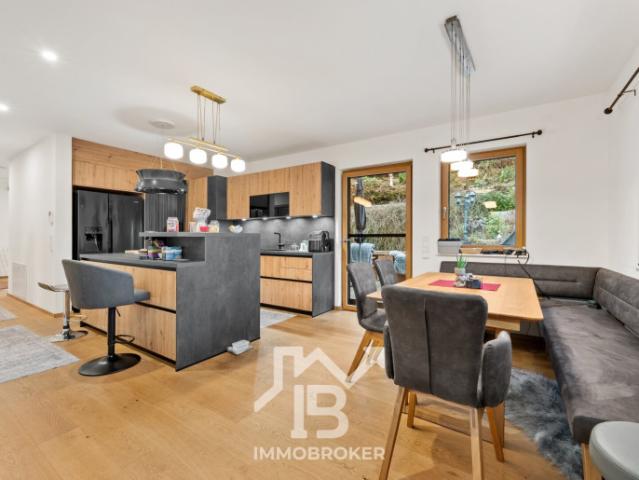 Exklusive Ruheoase am Pöstlingberg – Neubau mit Lift, beheizbarem Pool & Sauna