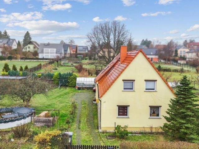Exklusive Wohnlage in Dresden, Rochwitz: Geräumiges EFH 163 m2 mit 7 Zi Terrasse & Garten!