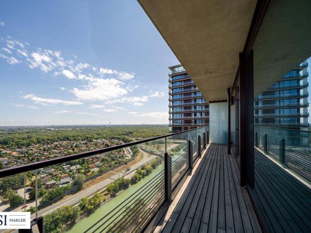 Exklusive Wohnung im TRIIIPLE Tower mit atemberaubendem Ausblick, Rooftop Pool & Concierge Service