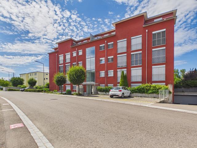 Exklusive Wohnung in bester Mikrolage nur 30 Min. nach Zürich HB