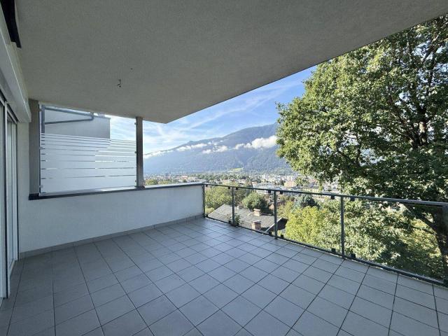 EXKLUSIVE WOHNUNG IN REPRÄSENTATIVER LAGE MIT FABELHAFTEM BLICK AUF DIE STADT SPITTAL UND DIE BERGE!