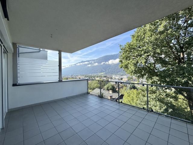 EXKLUSIVE WOHNUNG IN REPRÄSENTATIVER LAGE MIT FABELHAFTEM BLICK AUF DIE STADT SPITTAL UND DIE BERGE!