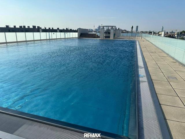 Exklusive Wohnung mit 40 m² Terrasse, Pool, Sauna!