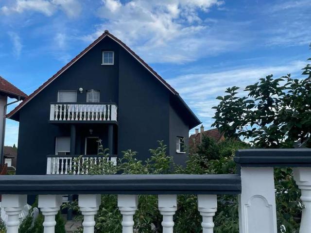Exklusive Wohnung mit gehobener Innenausstattung und Balkon in Waldbronn