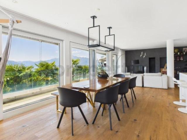 Exklusive Wohnung mit Panoramablick auf den See in Gordola