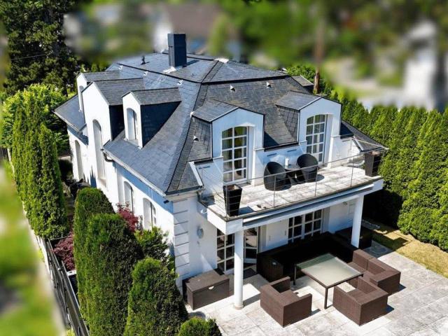EXKLUSIVE TRAUMVILLA mit Pool: exklusive Ausstattung I Sauna & Weinkeller I Erdwärme & Wandkühlung I Höchste Sicherheit I 2 Garagenplätze