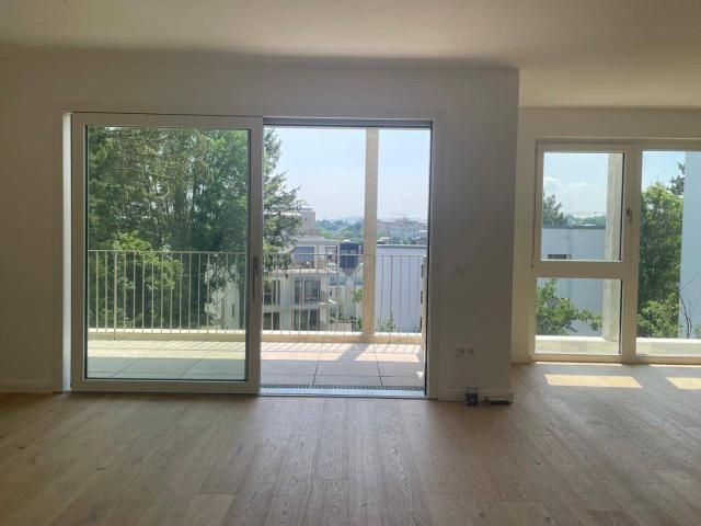 EXKLUSIVE Traumwohnung in Grünruhelage 5 Zimmer, 2 Bäder, 2 Balkone | DREAM Apartment in a Quiet Green Location – 5 Rooms, 2 Bathrooms, 2 Balconies |ЭКСКЛЮЗИВНАЯ квартира мечты в тихом зелёном районе – 5 комнат, 2 ванные комнаты, 2 балкона